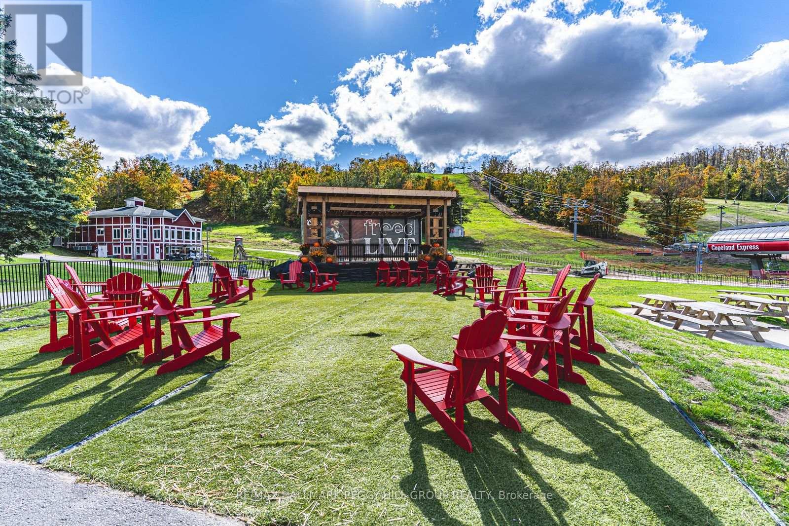 217 - 40 HORSESHOE BOULEVARD