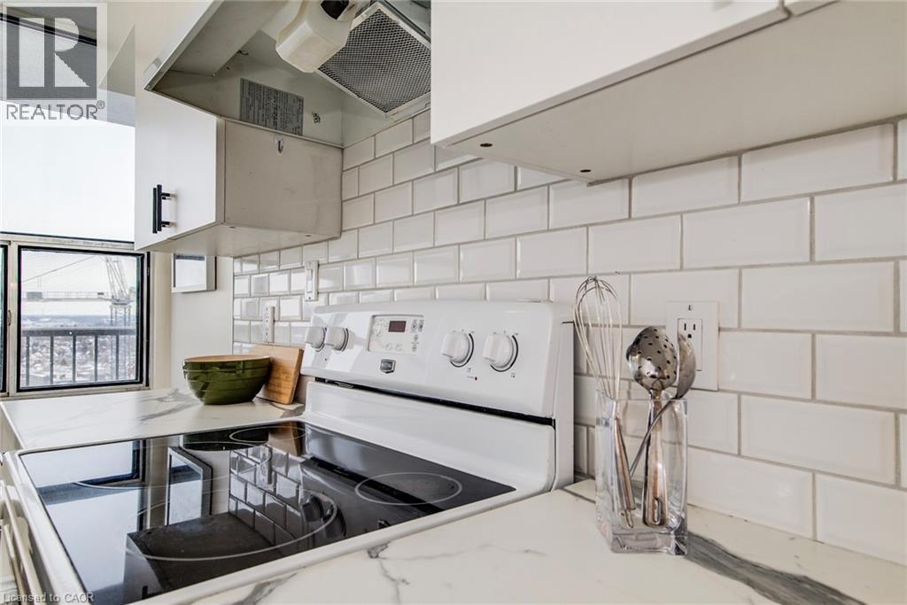 81 CHURCH Street Unit# 1504