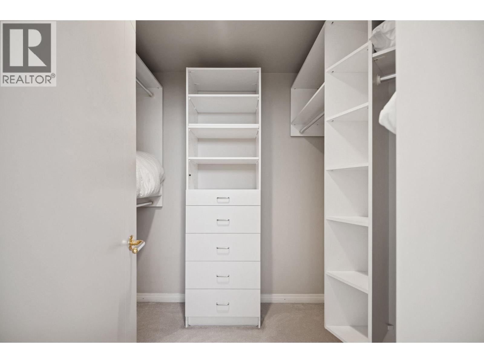 PH 3-4 1383 HOWE STREET