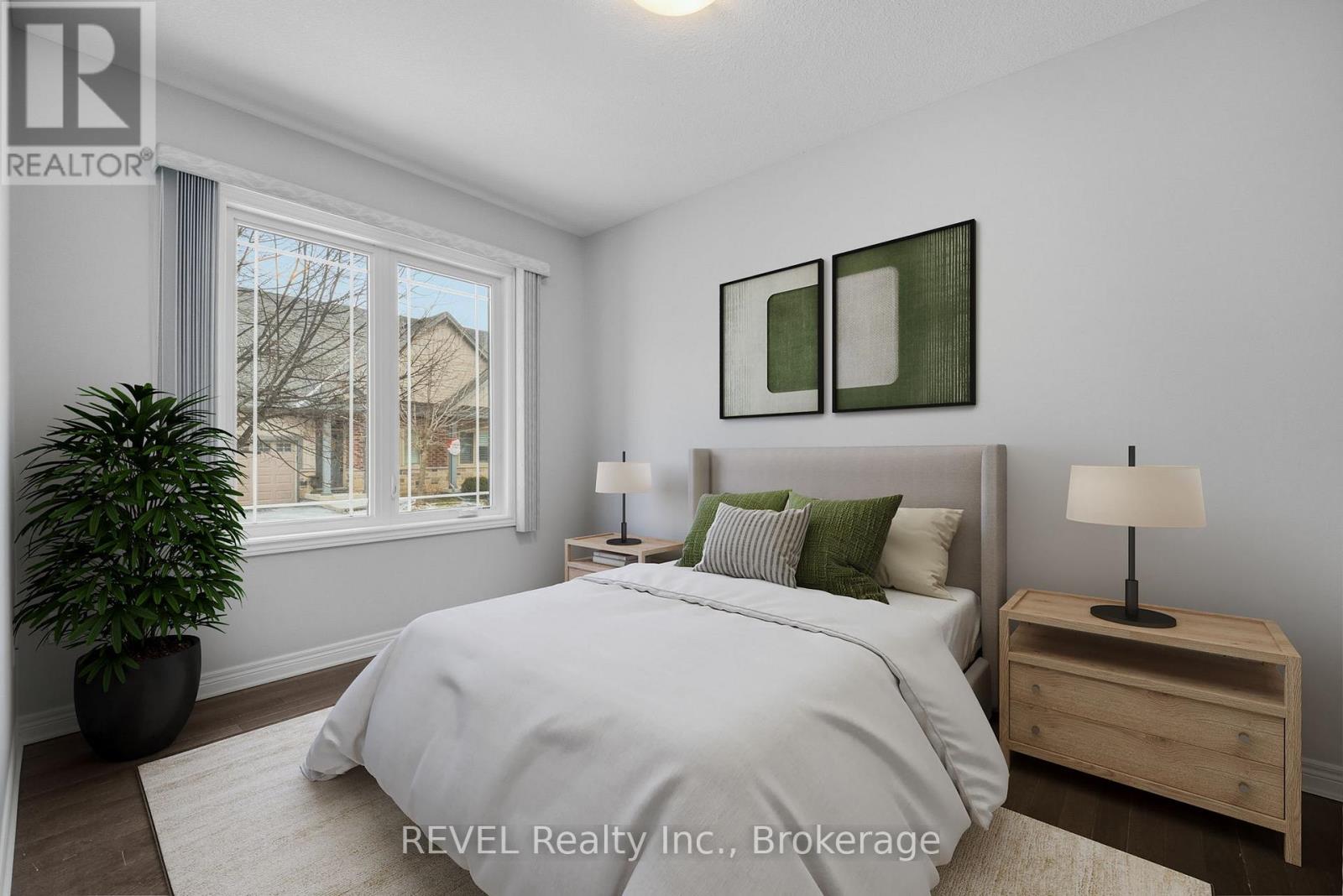 8 - 5490 PRINCE EDWARD AVENUE