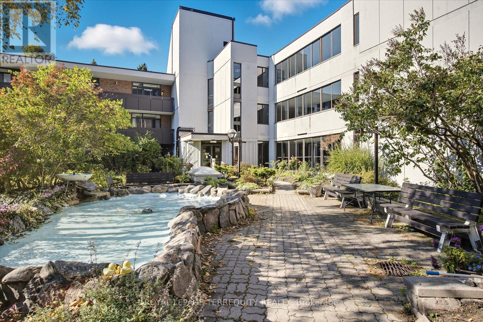 5-209 - 50 OLD KINGSTON ROAD