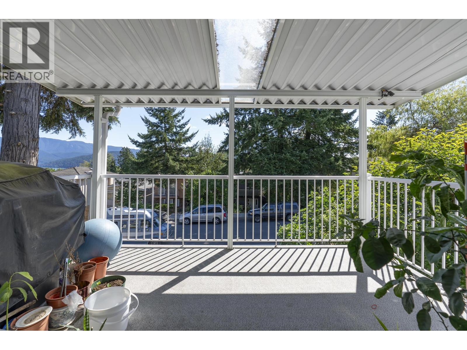 45 N STRATFORD AVENUE