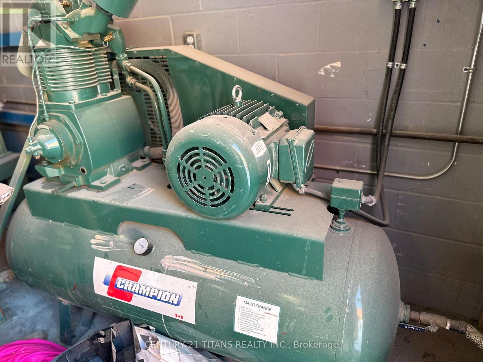 12 - 20 VENTURE DRIVE