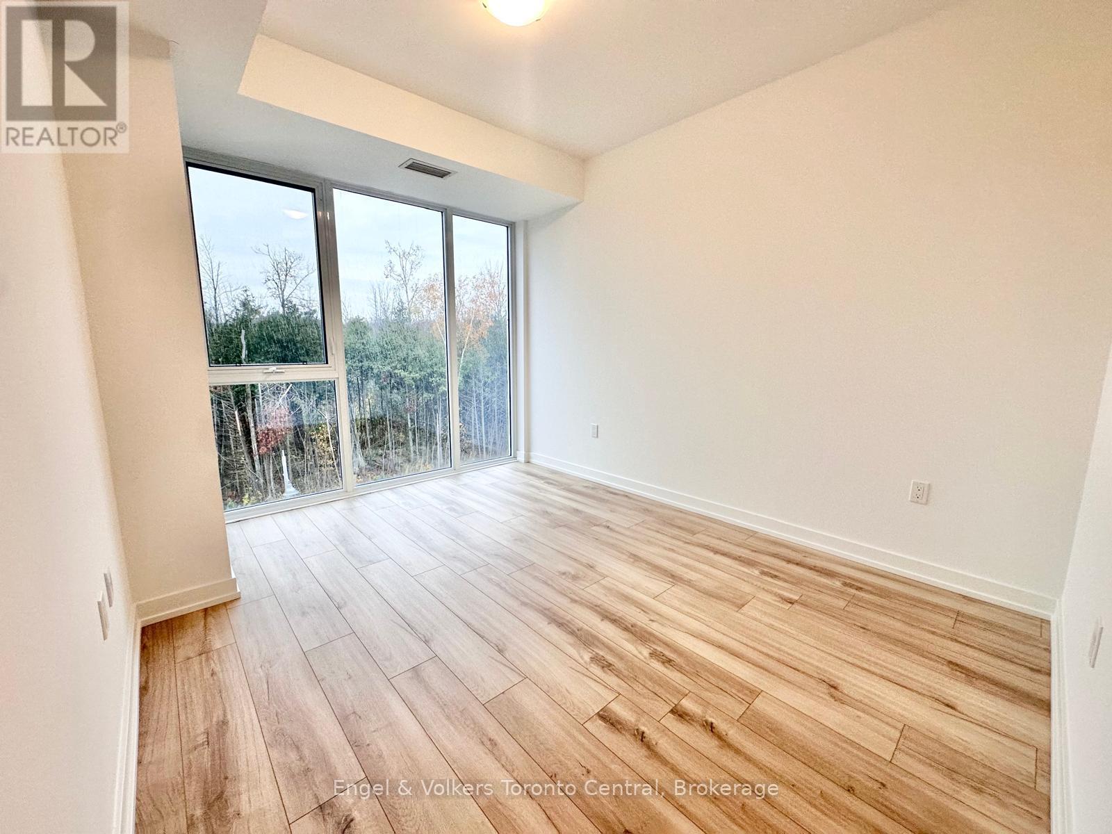 515 - 333 SUNSEEKER AVENUE