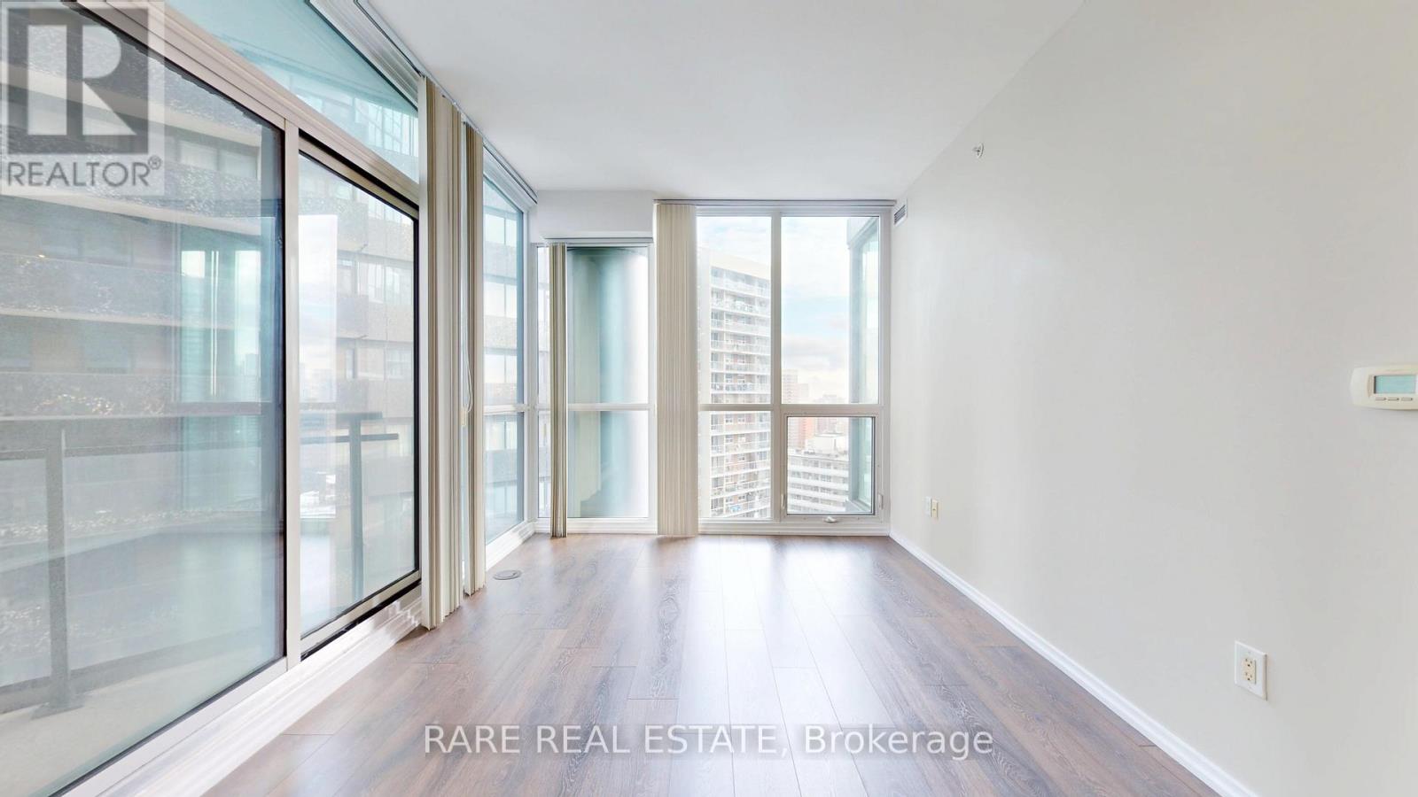 2012 - 45 CHARLES STREET E