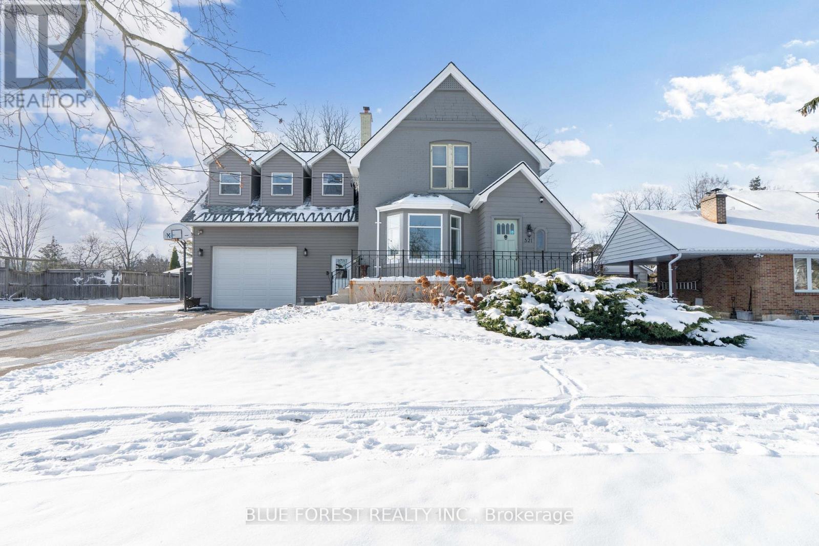 521 UPPER QUEEN STREET