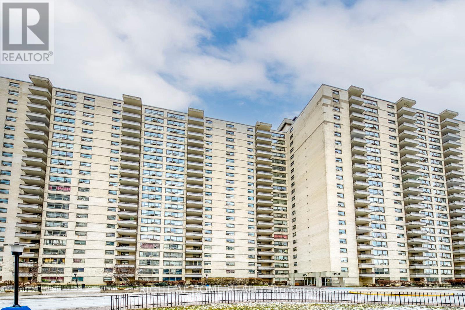 413 - 390 DIXON ROAD