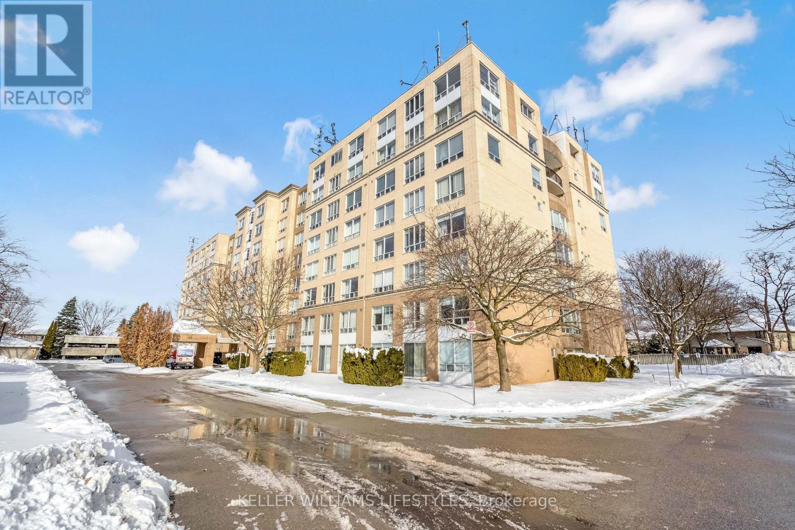 802 - 1510 RICHMOND STREET