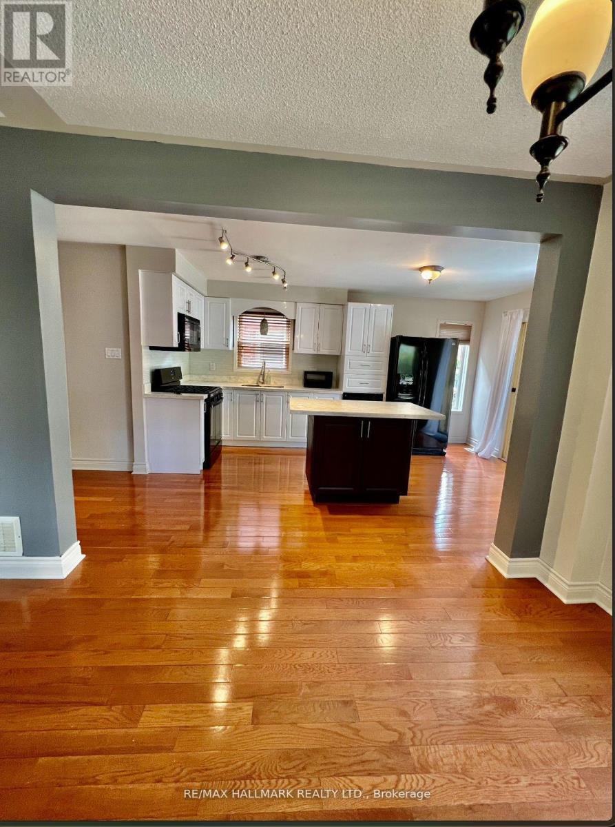 393 PICKERING CRESCENT