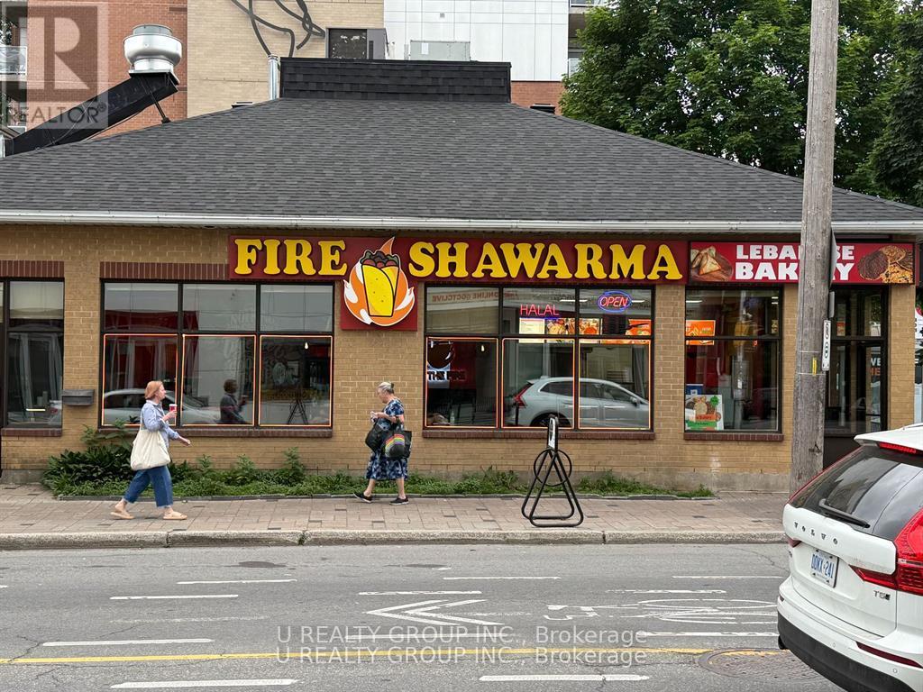 1230 WELLINGTON STREET W