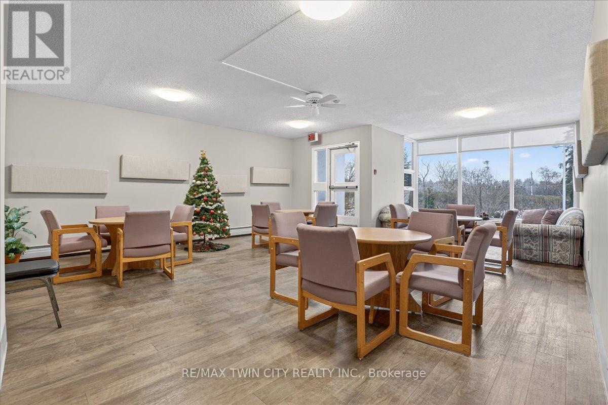 706 - 19 WOODLAWN ROAD E