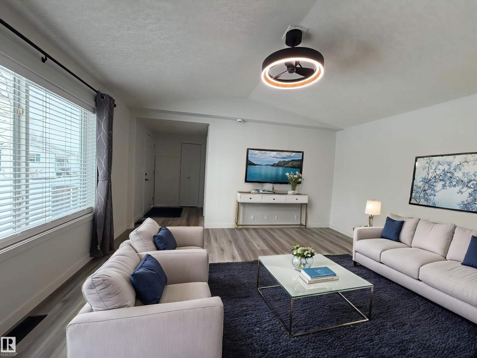 1613 Jubilee Crescent