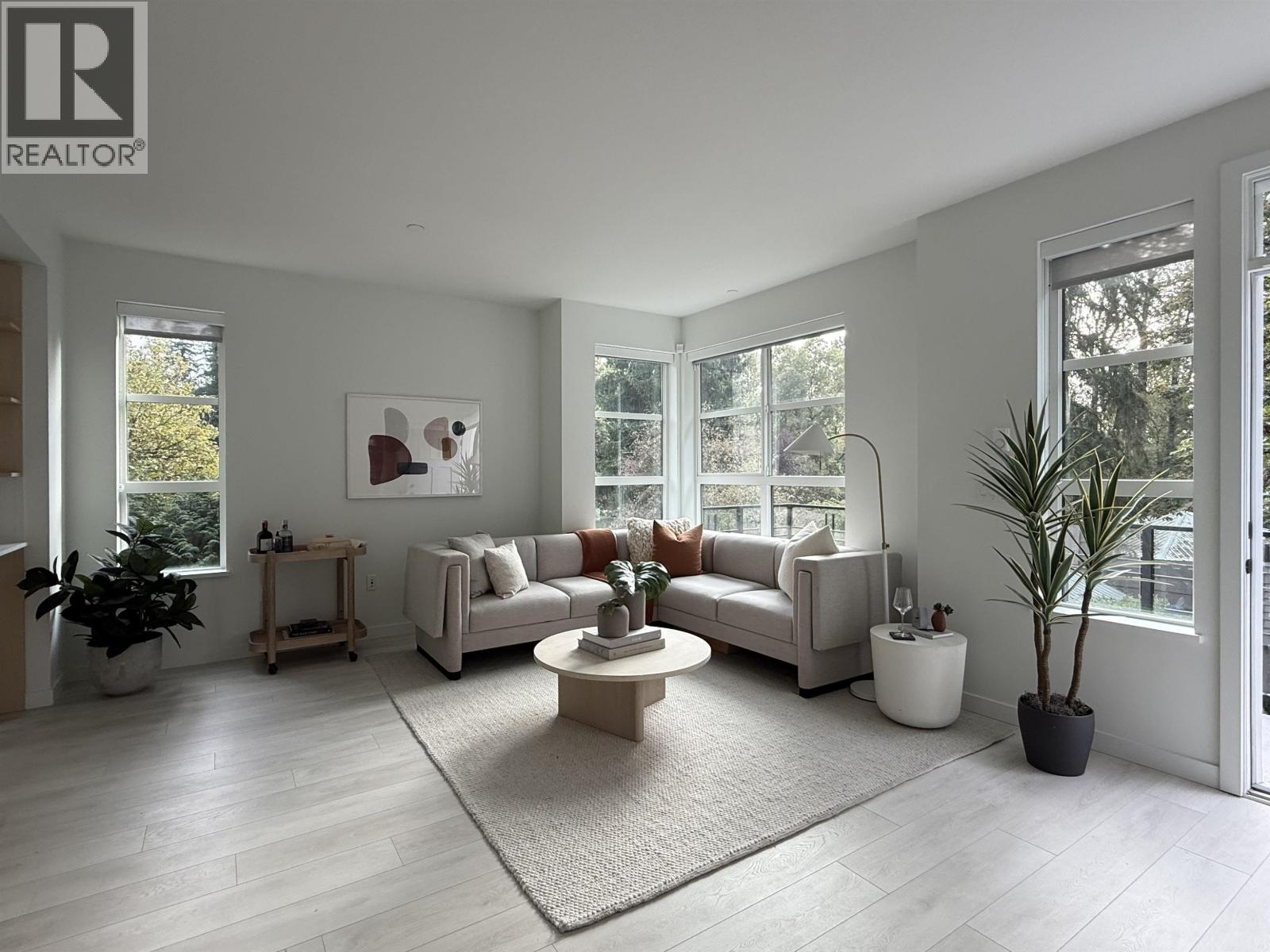 210 2045 HERITAGE PARK LANE