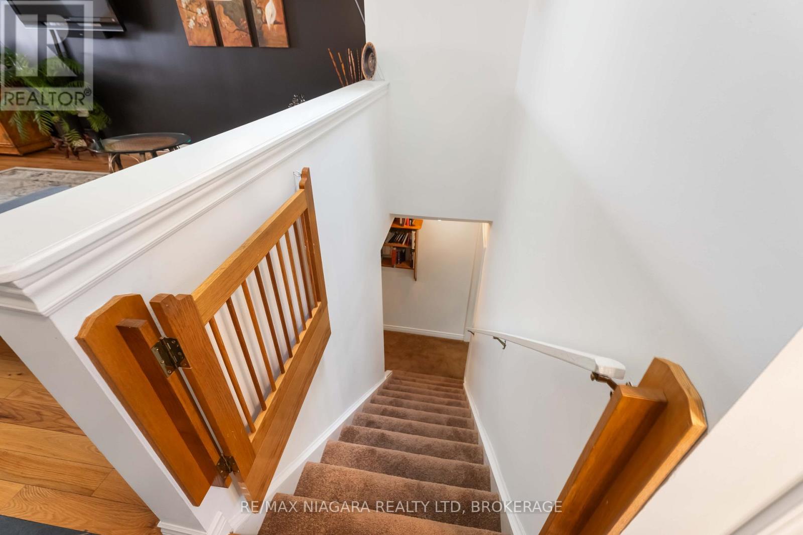 14 - 165 MAIN STREET E