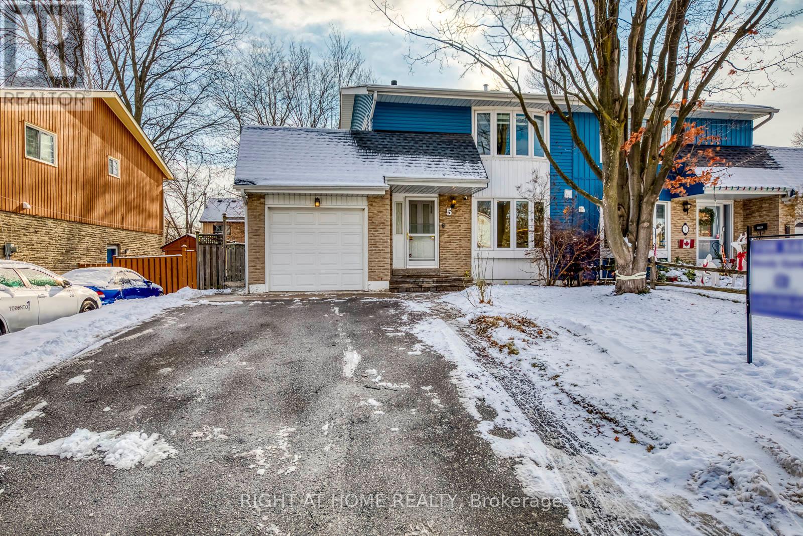 5 BOW RIVER CRESCENT S