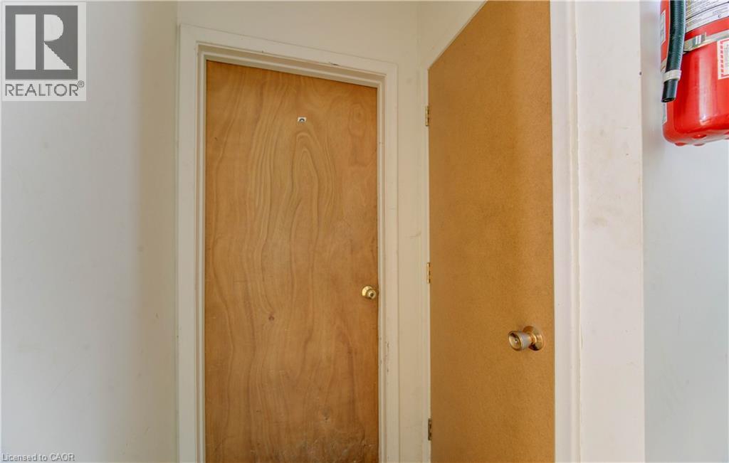 27 MARGARET Avenue N