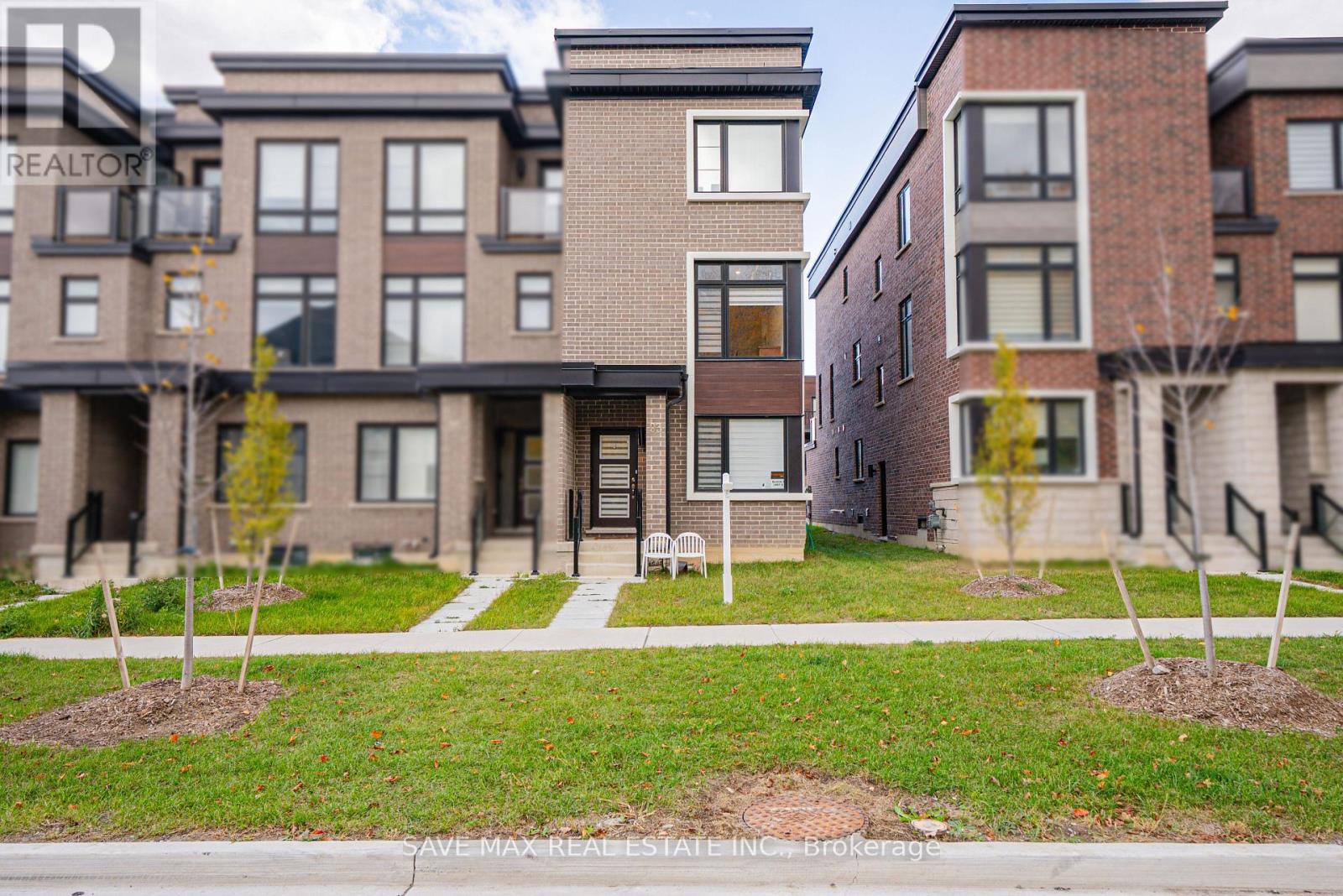 93 CORNELL ROUGE BOULEVARD