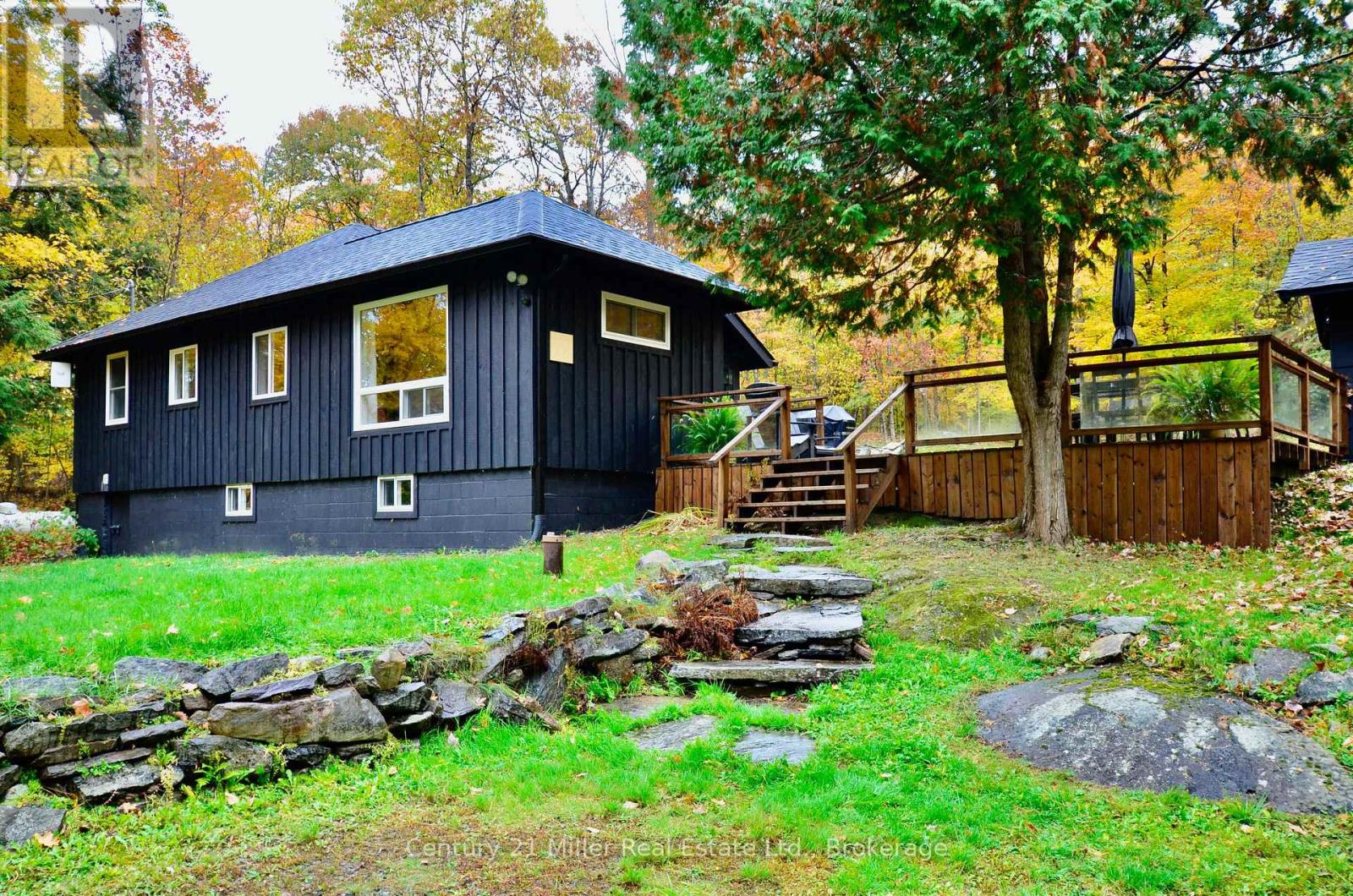 1279 CARLINGFORD ROAD