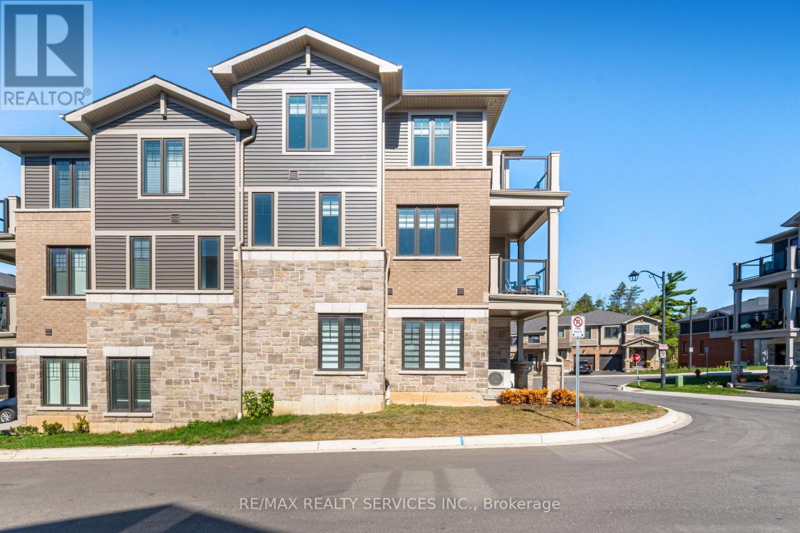 113 - 10 BIRMINGHAM DRIVE