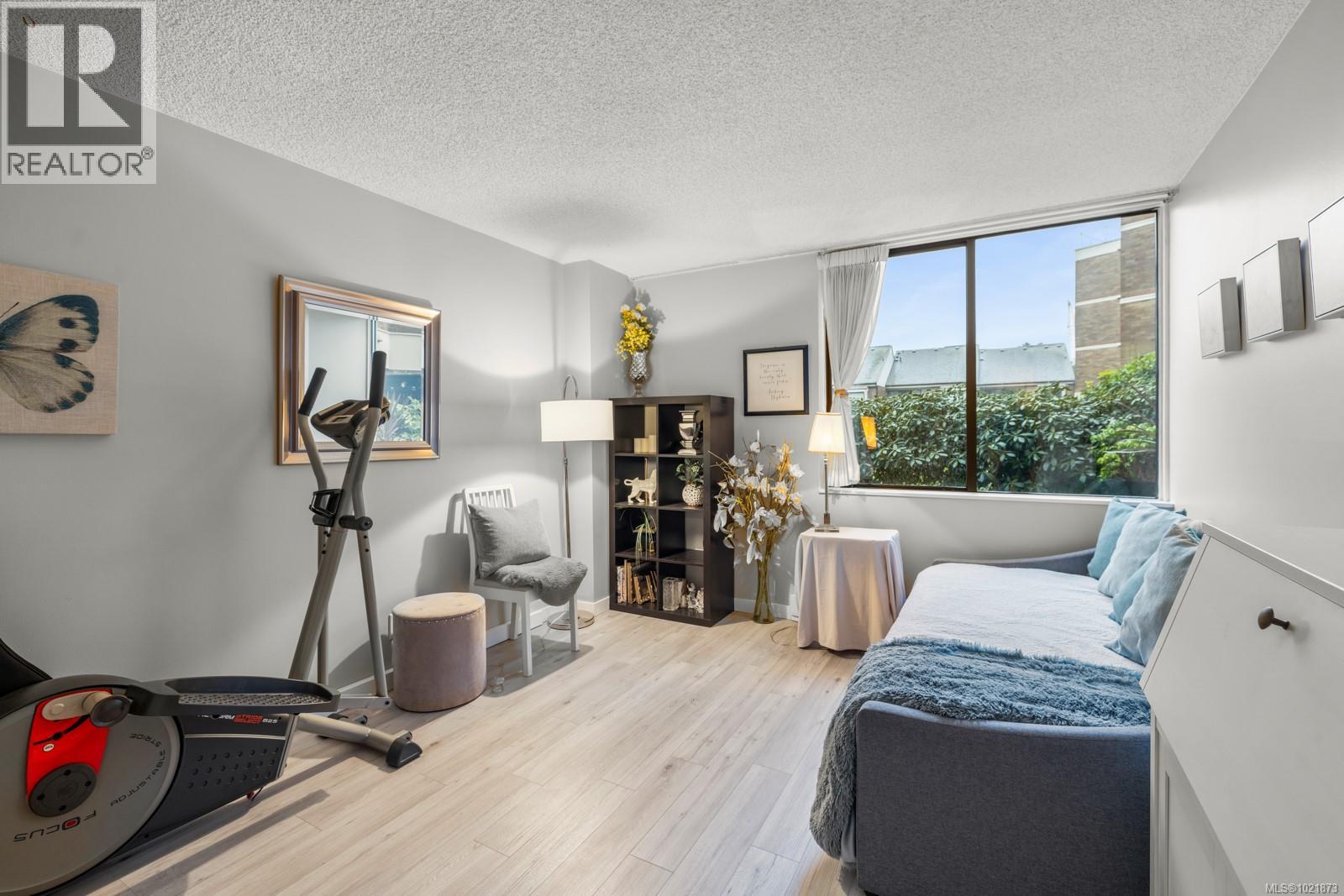 107 225 Belleville St