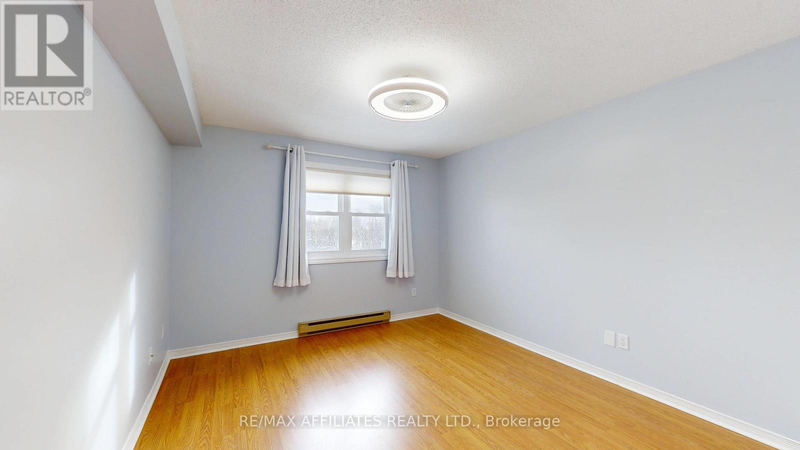 403 - 21 LISTON AVENUE