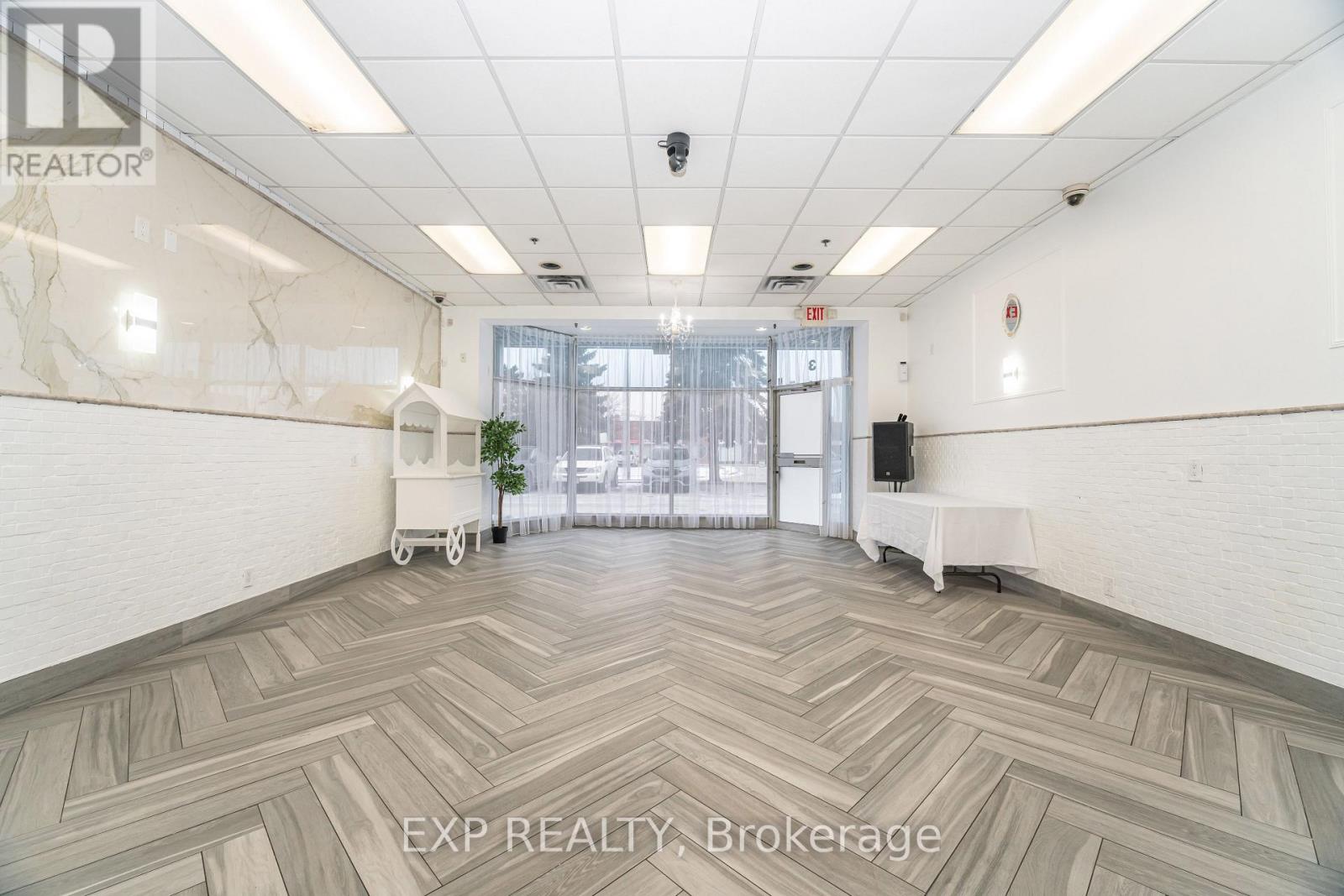 #3 - 3232 STEELES AVENUE W