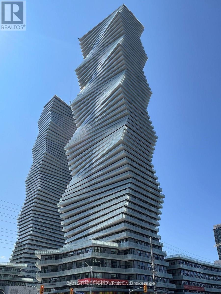 5207 - 3900 CONFEDERATION PARKWAY