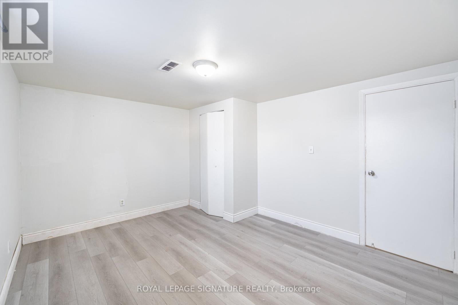 111 MOUNTAINVIEW ROAD S