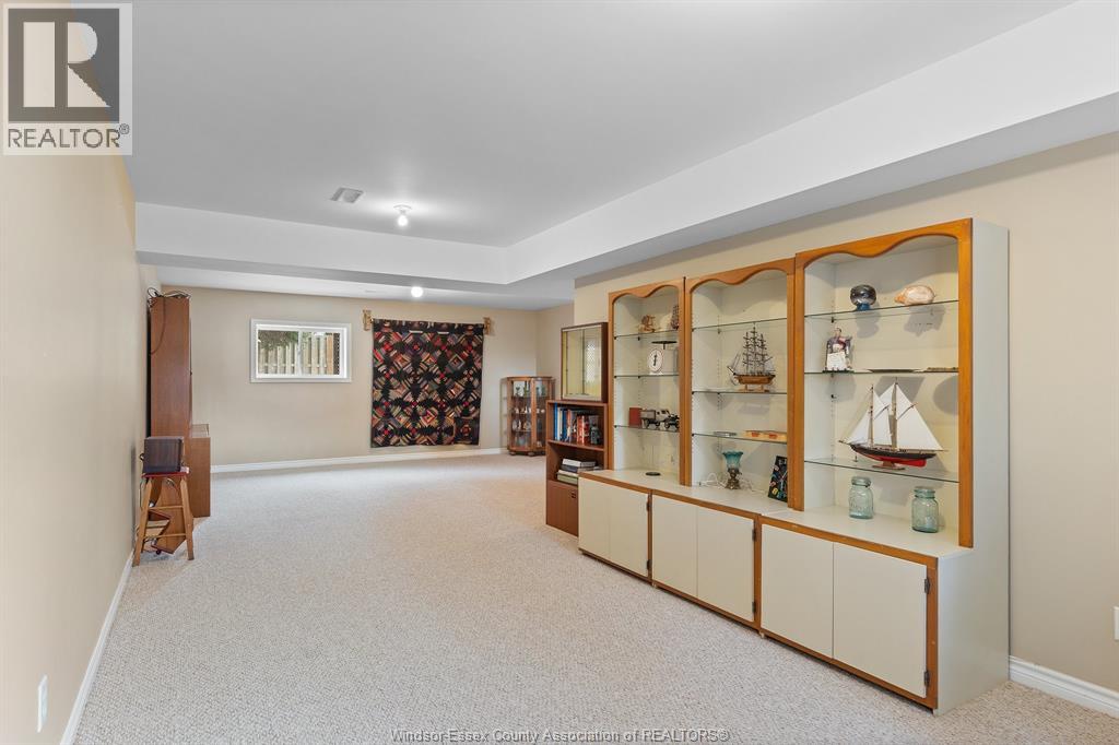 151 MAIDSTONE AVENUE East