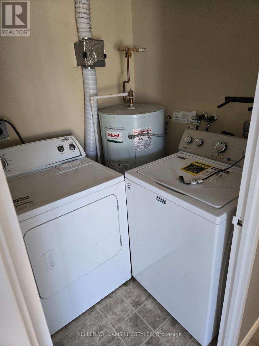 206 - 323 COLBORNE STREET