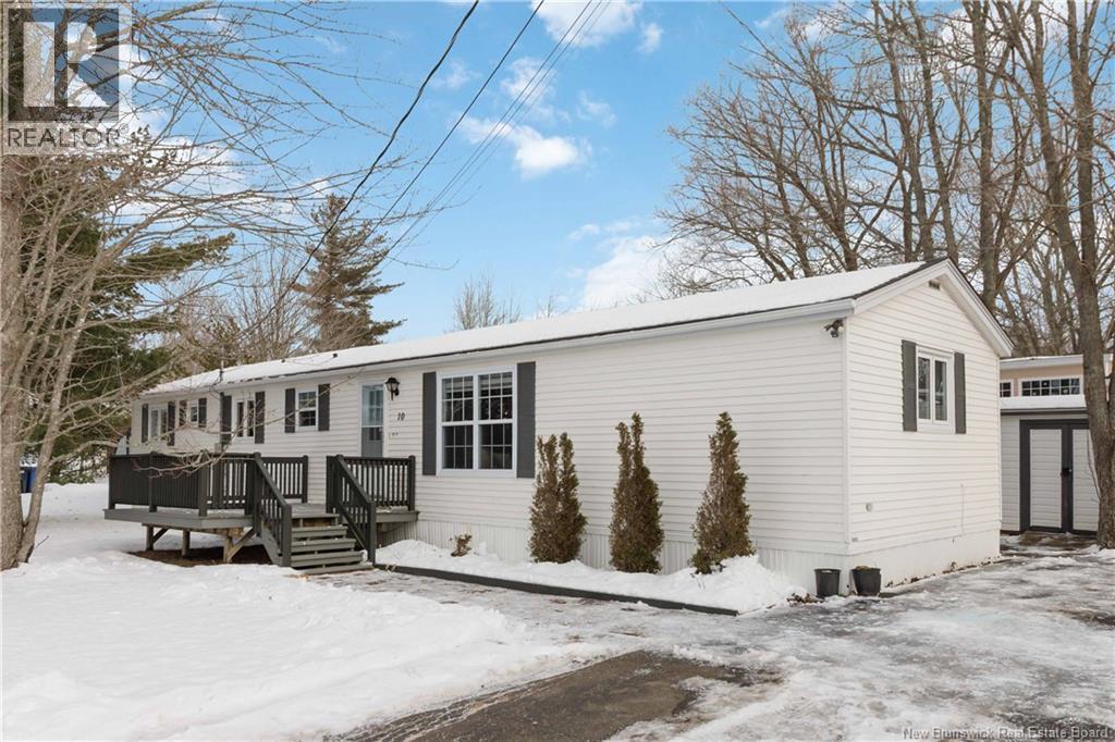 10 Spruce Wood Street