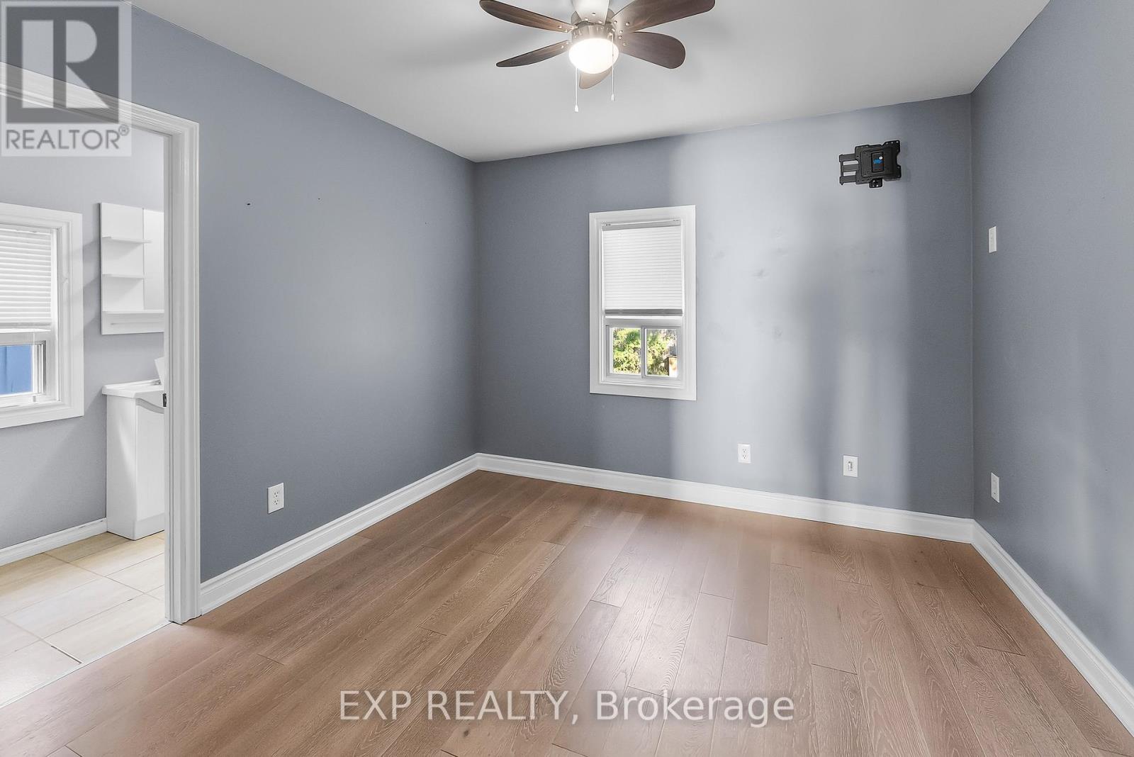 200 KENSINGTON AVENUE N