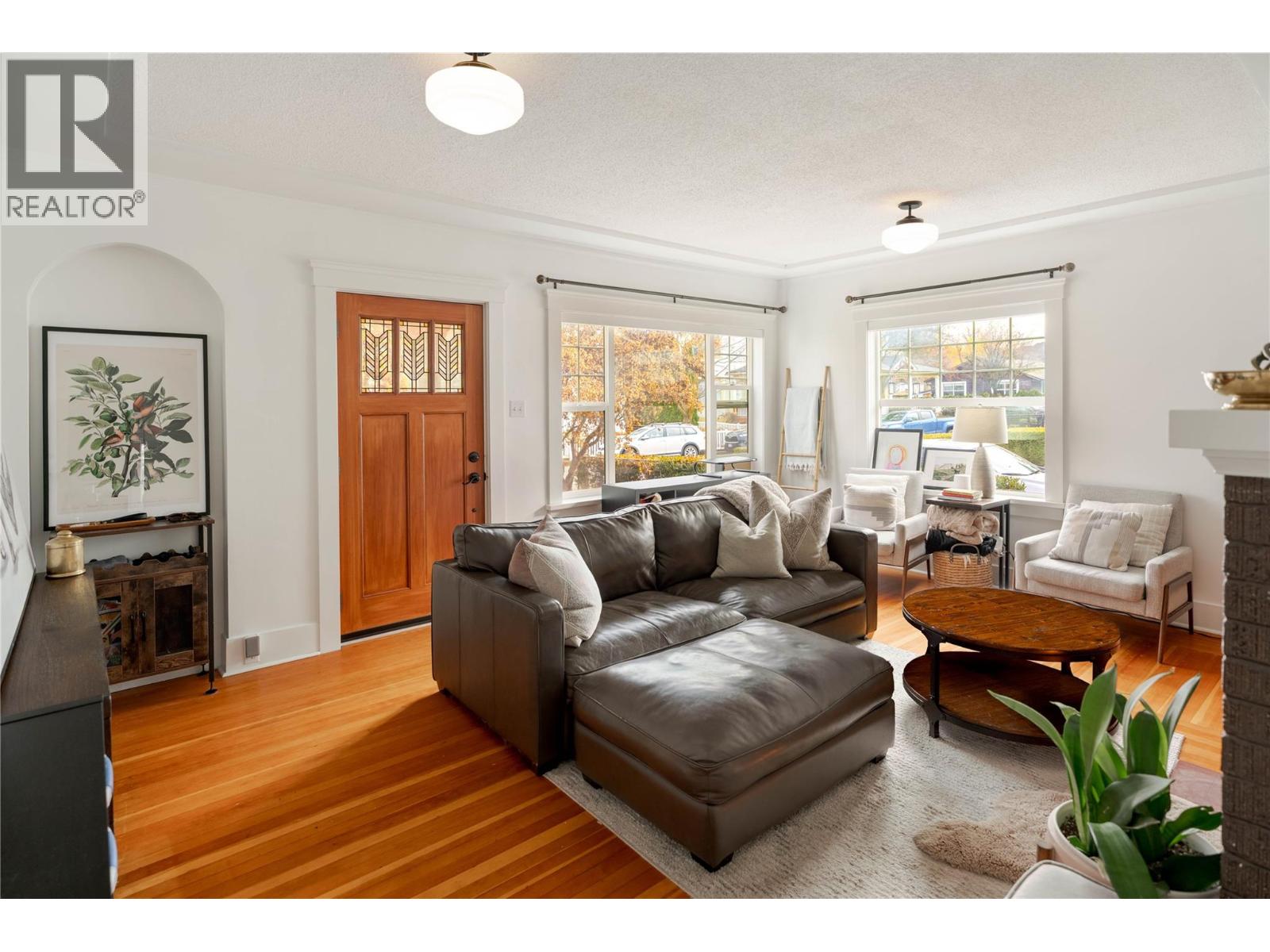 1852 Marshall Street