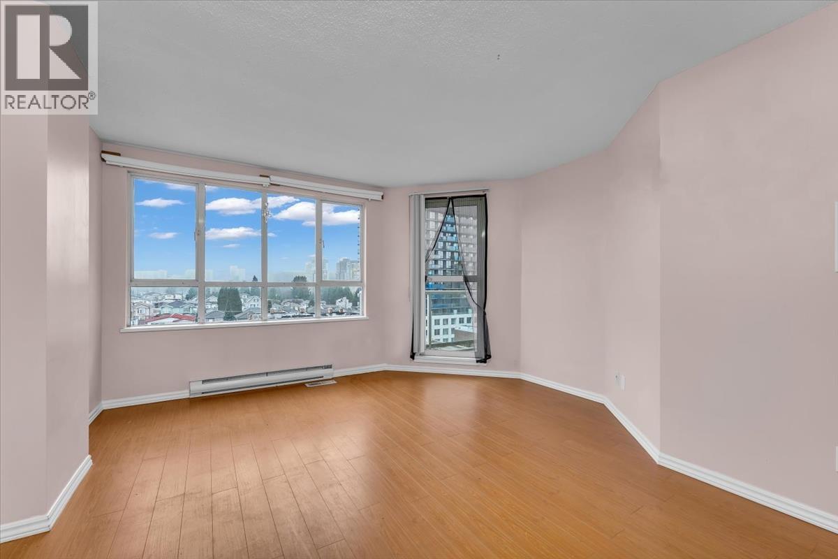 910 3489 ASCOT PLACE