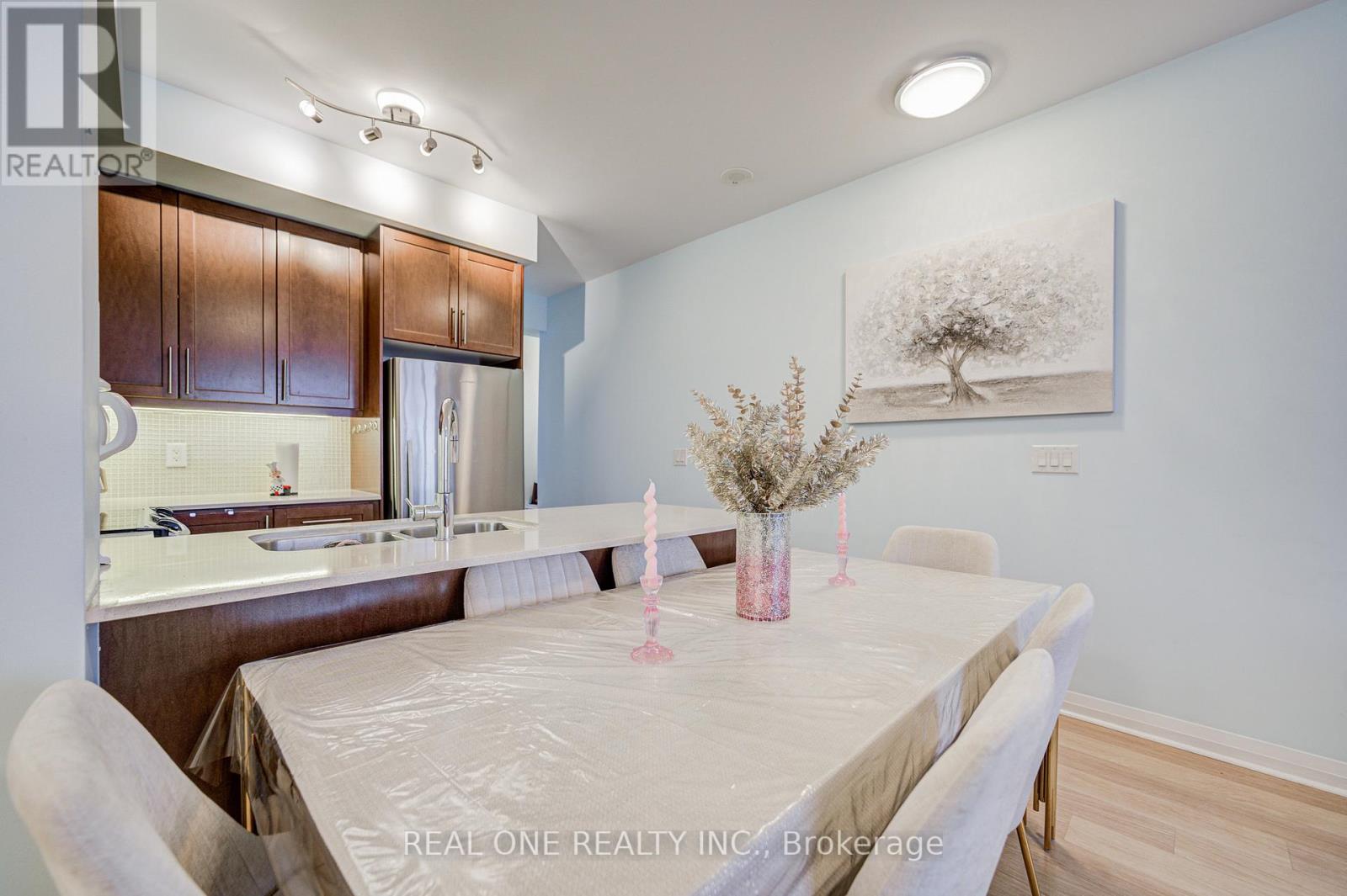 LPH08 - 55 ONEIDA CRESCENT