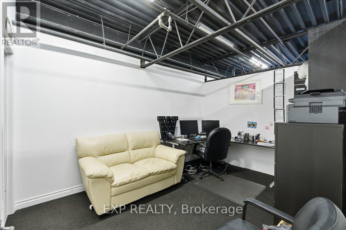 14 - 470 NORTH RIVERMEDE ROAD