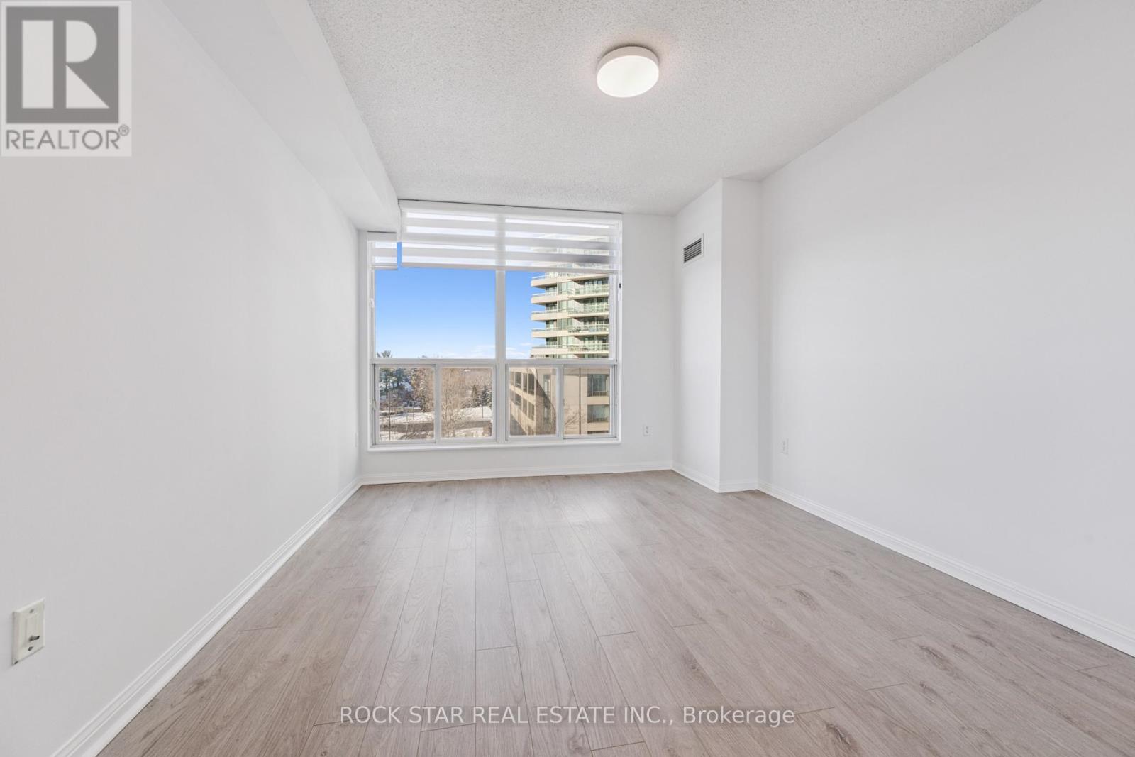 508 - 23 LORRAINE DRIVE