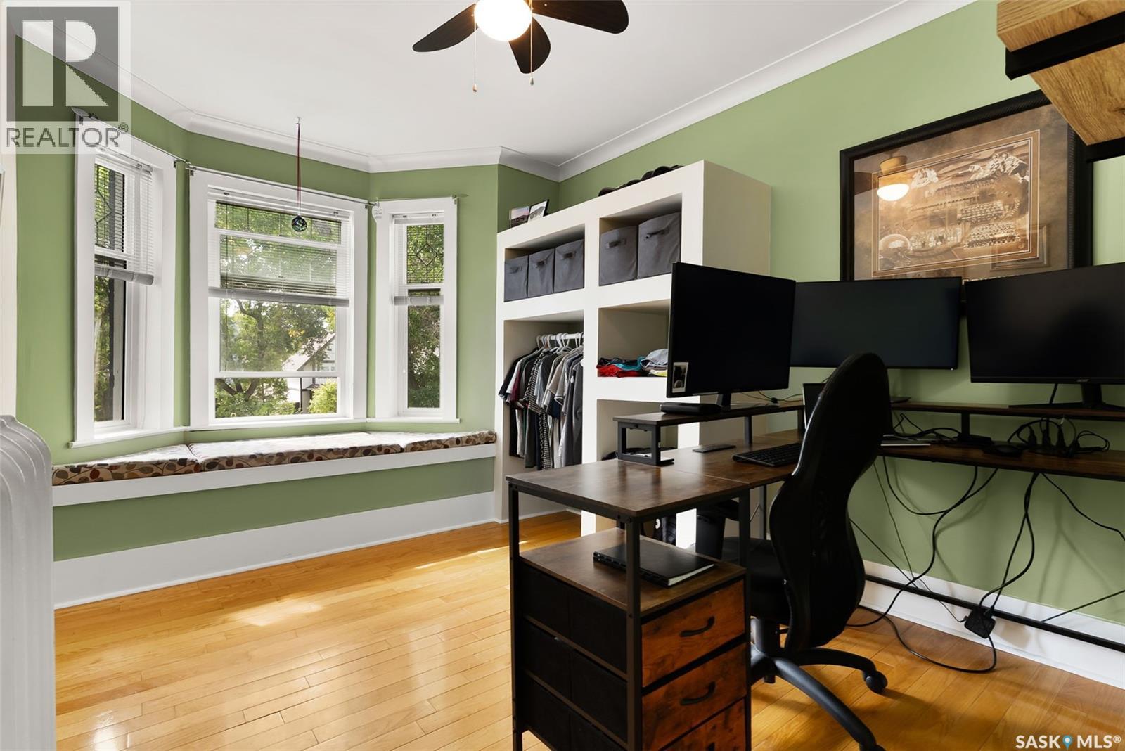 2800 Victoria AVENUE