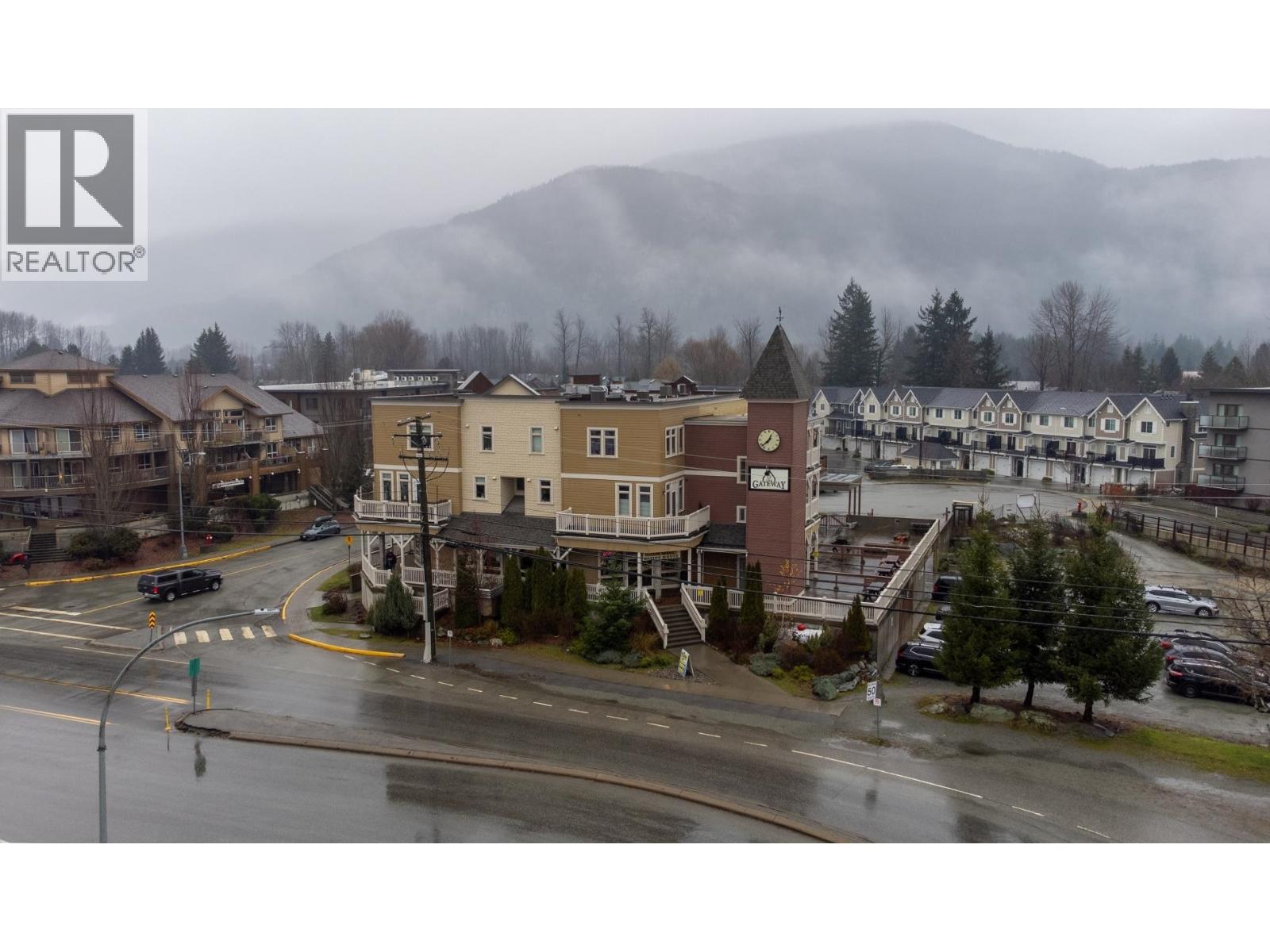 305 7330 ARBUTUS STREET