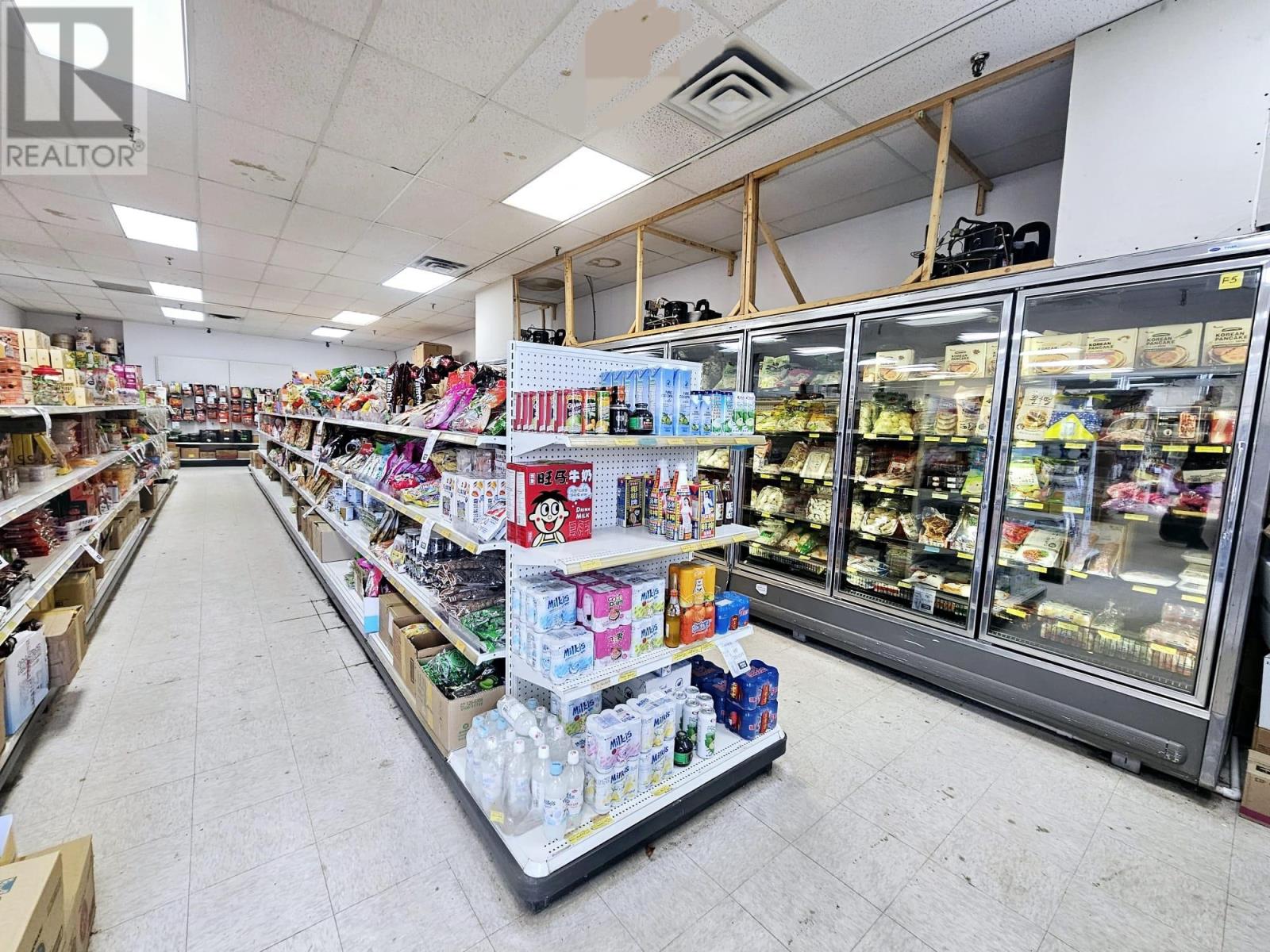 339 University Avenue