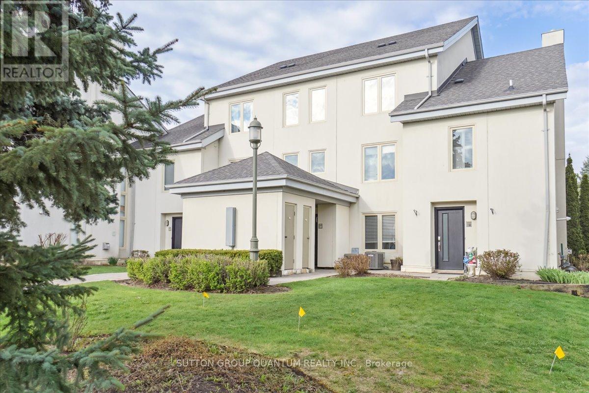 218 - 120 FAIRWAY COURT