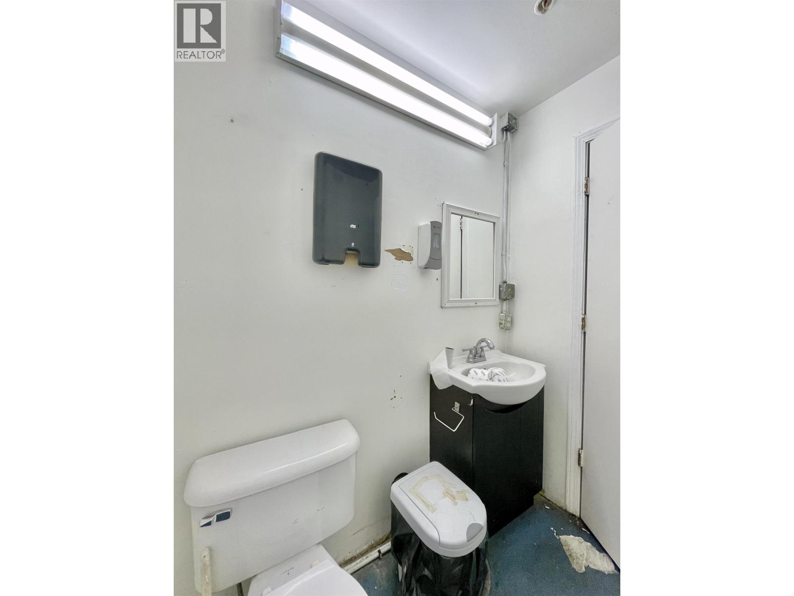 2 292 GOWER POINT ROAD