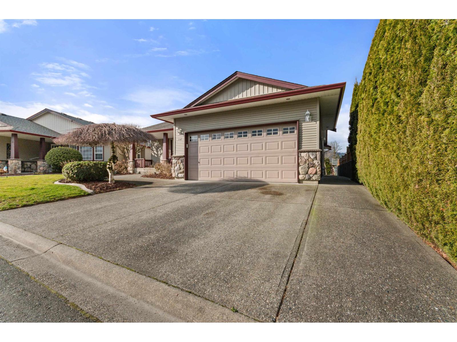 16 7330 ELM ROAD, Agassiz