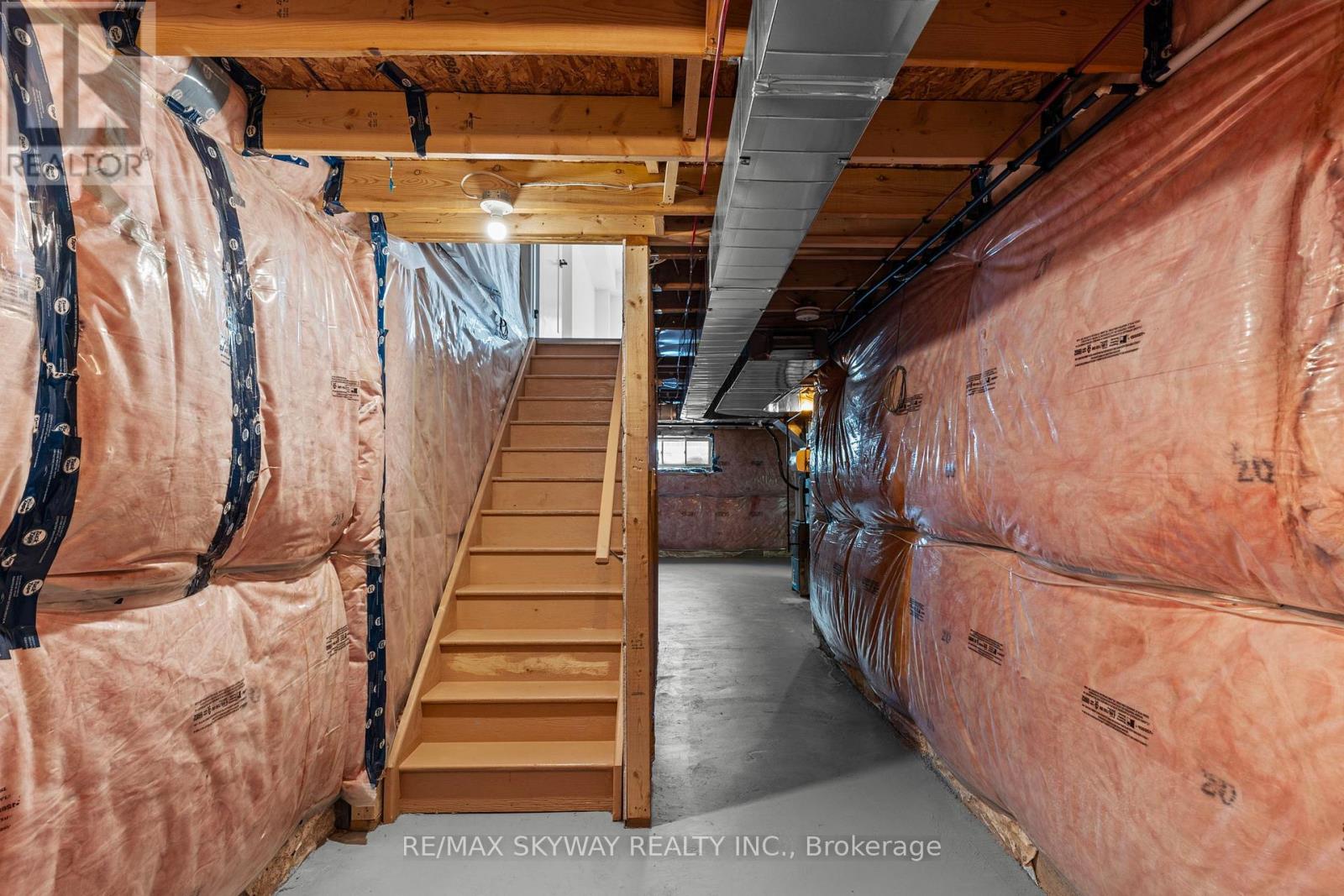 143 STONEBROOK WAY NE