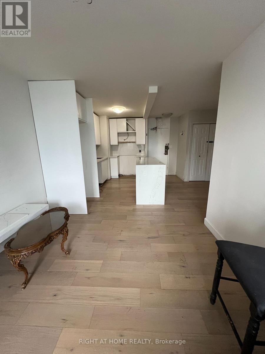 2201 - 40 HOMEWOOD AVENUE