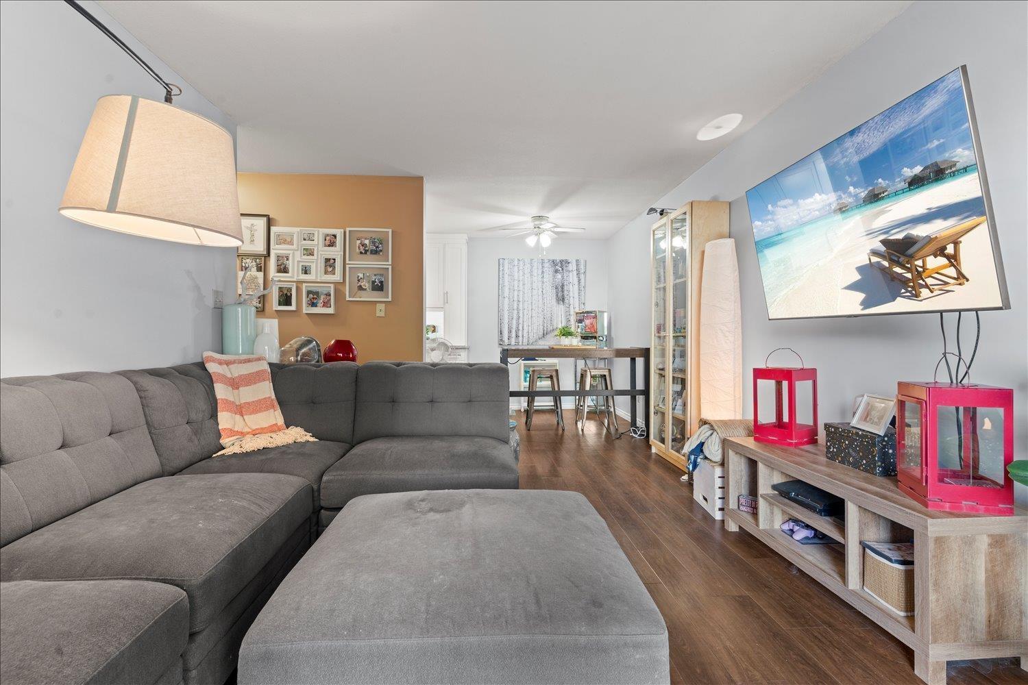 103 2567 VICTORIA STREET