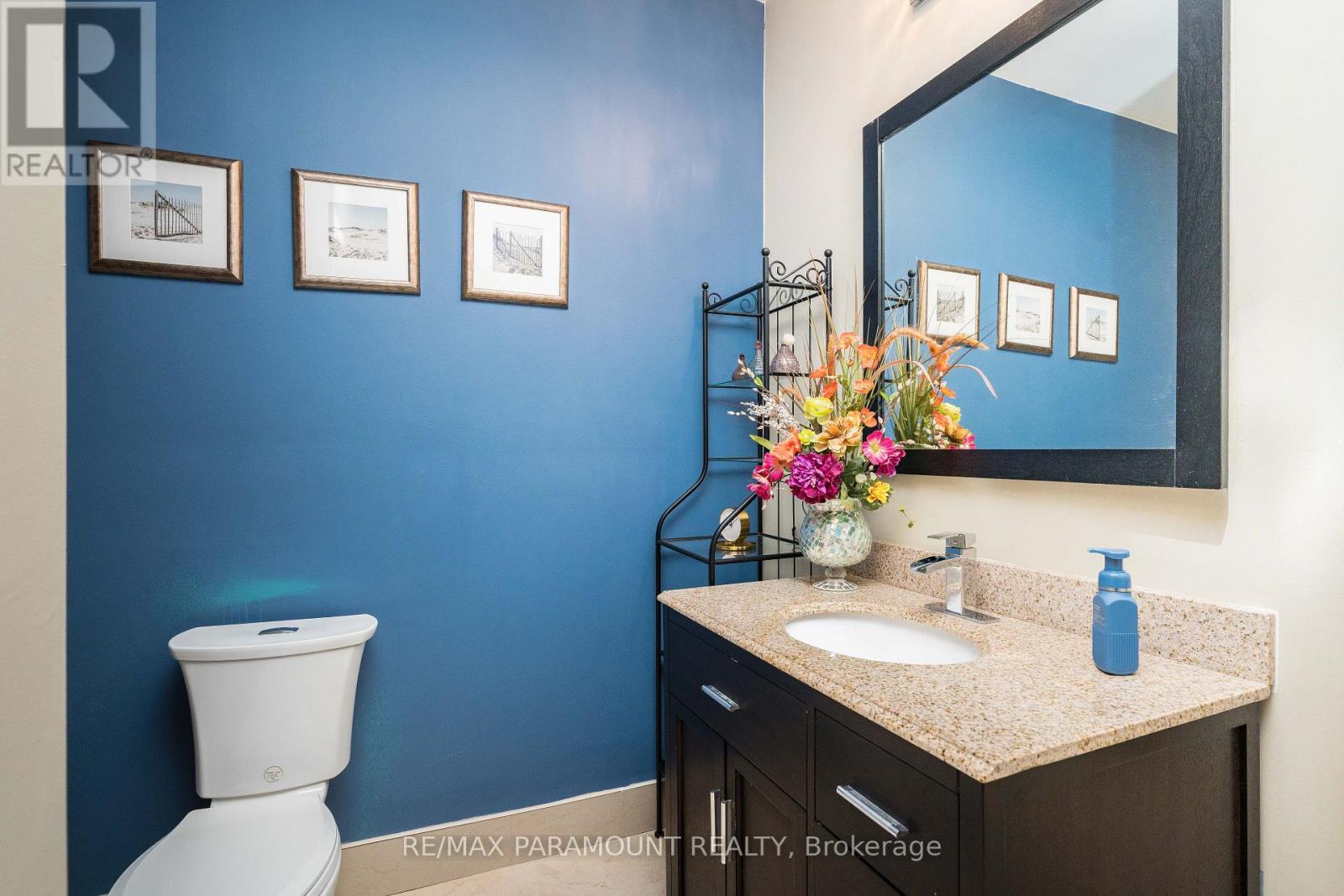 19 RIVER ROCK CRESCENT