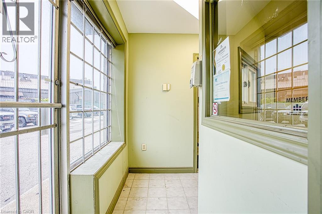 31 BIGWIN Road Unit# 5