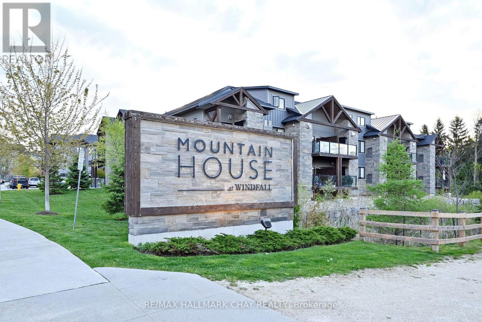 105 - 18 BECKWITH LANE