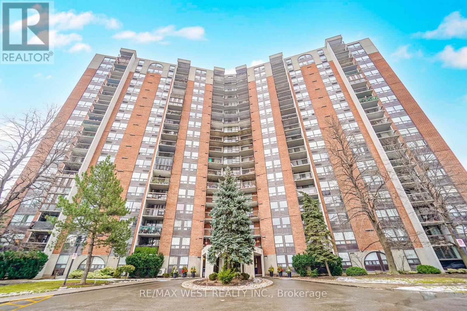 315 - 50 MISSISSAUGA VALLEY BOULEVARD